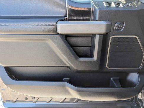 Used 2018 Ford F150 Raptor w/ Equipment Group 802A Luxury image 17