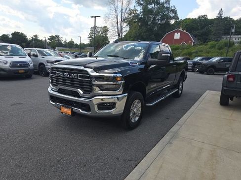 Used 2026 RAM 2500 Big Horn AWD/4WD image 3