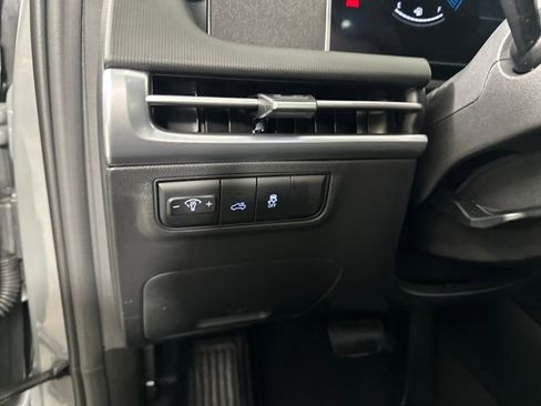 Certified 2025 Hyundai Santa Cruz SE image 48