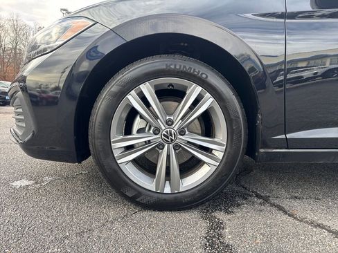 Used 2024 Volkswagen Jetta SE image 28
