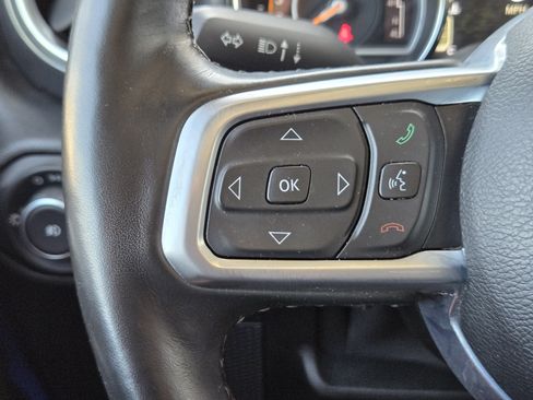 Used 2021 Jeep Wrangler Unlimited Sahara AWD/4WD image 26