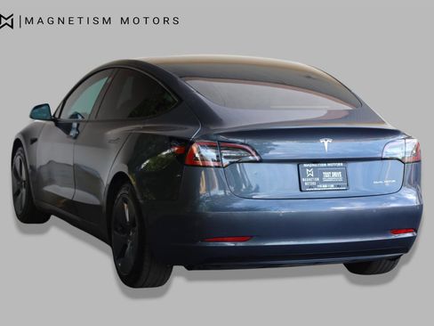 Used 2022 Tesla Model 3 Long Range AWD/4WD image 9