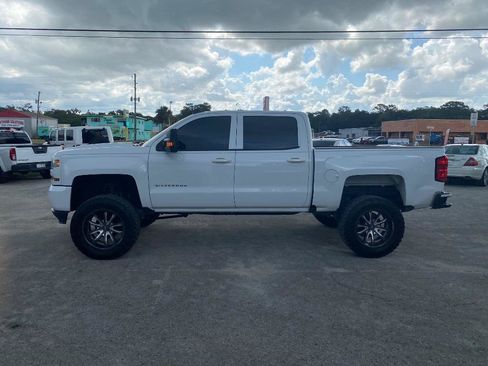 Used 2018 Chevrolet Silverado 1500 Custom w/ Custom Value Package AWD/4WD image 1