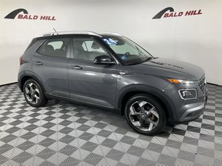 Used 2024 Hyundai Venue Limited image 1