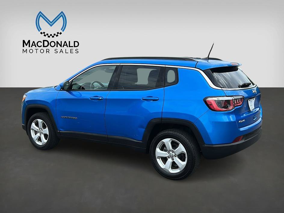 Used 2018 Jeep Compass Latitude w/ Popular Equipment Group AWD/4WD image 5