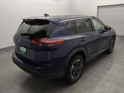 Used 2024 Nissan Rogue SV AWD/4WD image 9