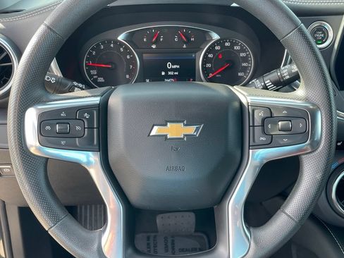 Used 2025 Chevrolet Blazer LT AWD/4WD image 13