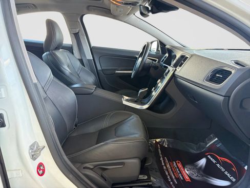 Used 2017 Volvo S60 T5 Dynamic w/ Vision Package AWD/4WD image 20