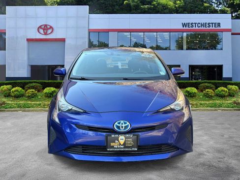 Used 2016 Toyota Prius Three image 9