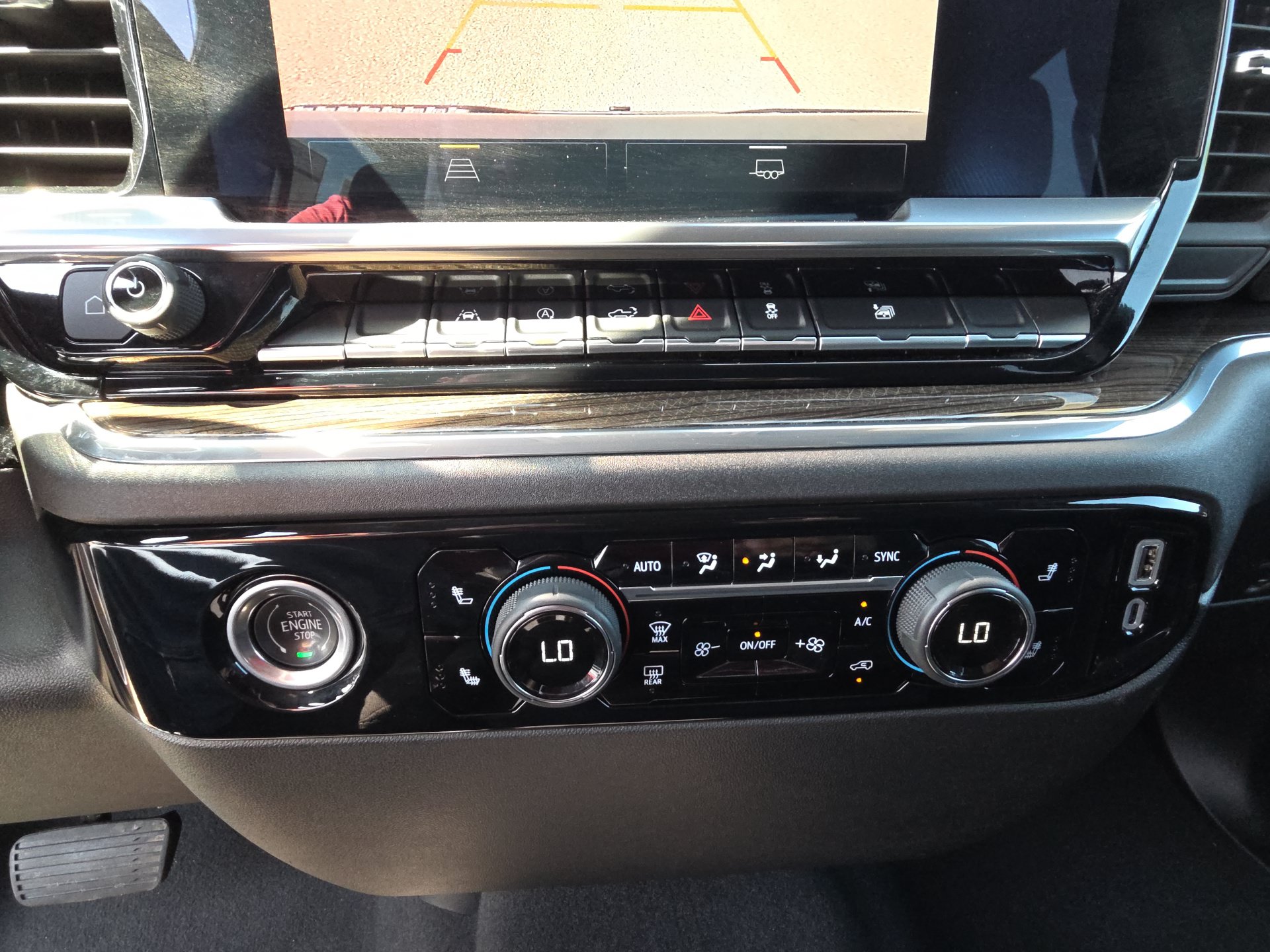 Used 2023 Chevrolet Silverado 1500 RST AWD/4WD image 24