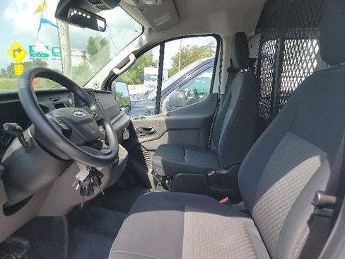 Used 2024 Ford Transit 250 Low Roof w/ Exterior Upgrade Package RWD image 3
