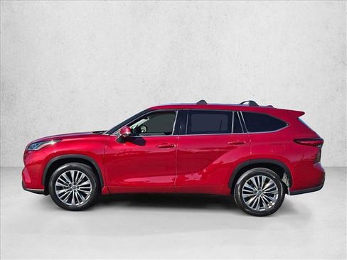 Used 2020 Toyota Highlander Platinum image 9