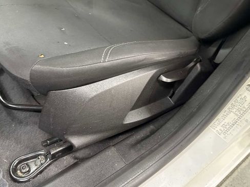 Used 2017 Ford Fiesta SE image 14