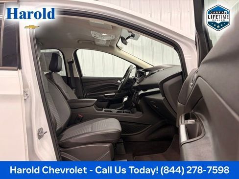 Used 2019 Ford Escape SE FWD image 11