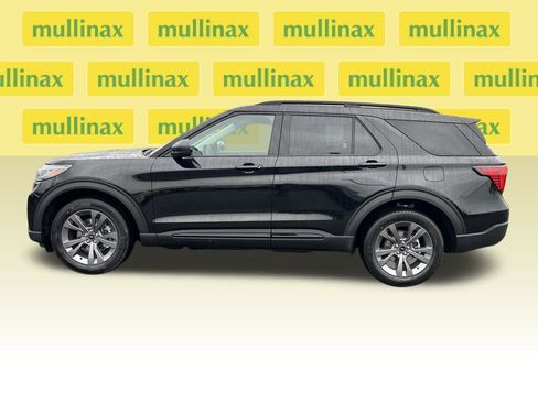 New 2026 Ford Explorer Active w/ Active Comfort Package image 9
