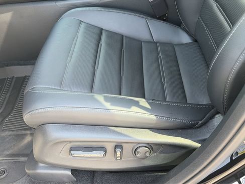 Used 2025 Honda CR-V EX-L image 20