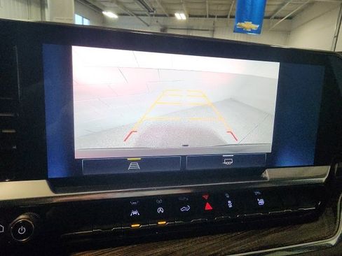 Used 2023 Chevrolet Silverado 1500 LT image 24