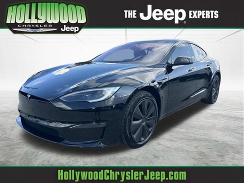 Used 2023 Tesla Model S Standard Range AWD/4WD image 1