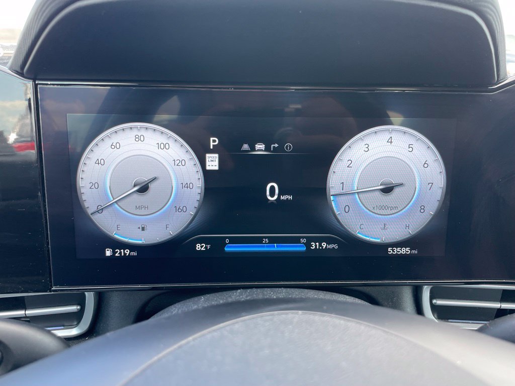 Used 2025 Hyundai Elantra SEL FWD image 9