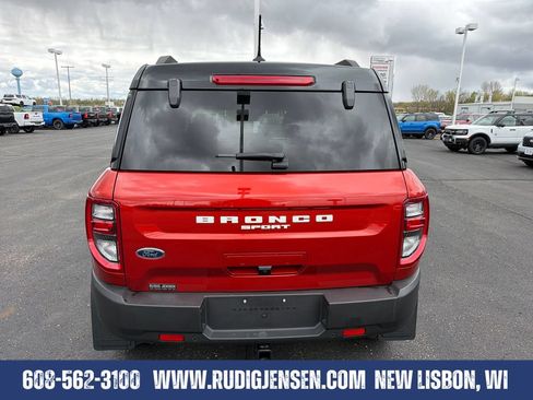 Used 2024 Ford Bronco Sport Outer Banks w/ Tech Package AWD/4WD image 4