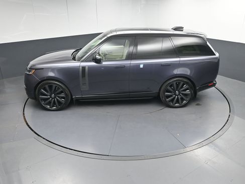 Used 2024 Land Rover Range Rover SV image 36