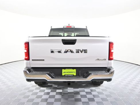 Used 2025 RAM 1500 Big Horn AWD/4WD image 5