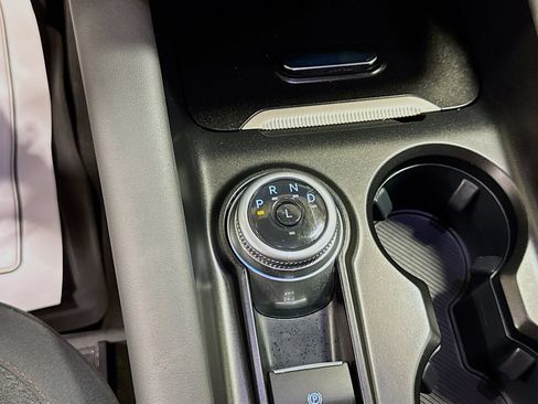 Used 2025 Ford Explorer Active RWD image 17