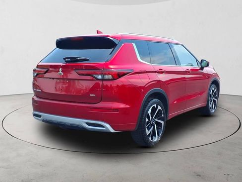 Used 2024 Mitsubishi Outlander SEL AWD/4WD image 5