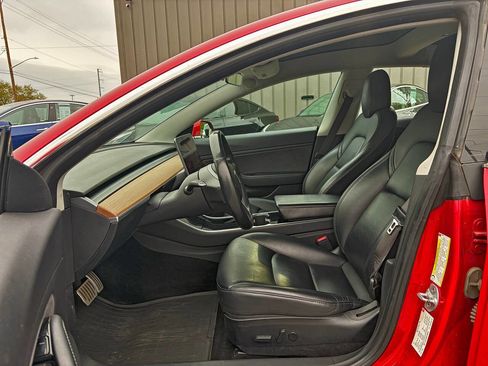 Used 2018 Tesla Model 3 Long Range image 10