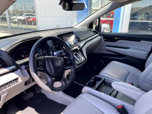 Used 2023 Honda Odyssey Touring image 12