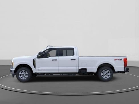 New 2026 Ford F250 XLT w/ FX4 Off-Road Package AWD/4WD image 3