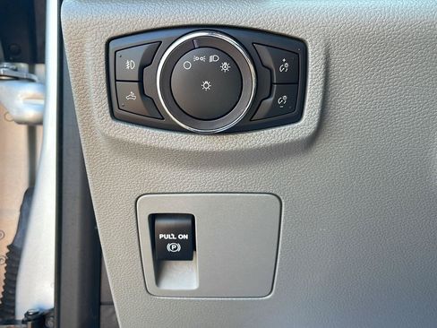 Used 2018 Ford F150 XL w/ Equipment Group 101A Mid RWD image 12