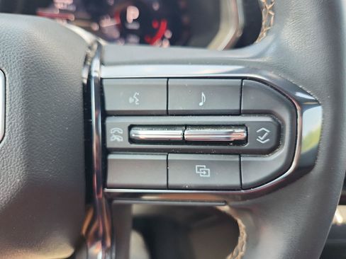 Used 2026 GMC Canyon AT4 AWD/4WD image 25