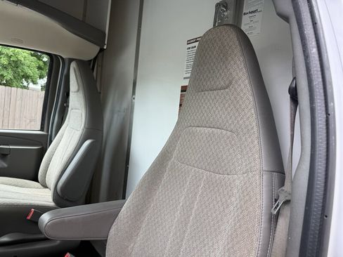 Used 2021 Chevrolet Express 3500 w/ Power Convenience Package RWD image 24
