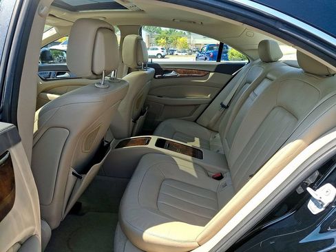 Used 2014 Mercedes-Benz CLS 550 4MATIC image 10