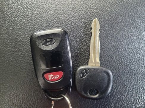 Used 2020 Hyundai Elantra SEL w/ Cargo Package (C1) image 32