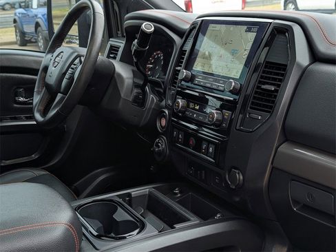 Used 2024 Nissan Titan PRO-4X w/ Pro-4x Convenience Package image 36