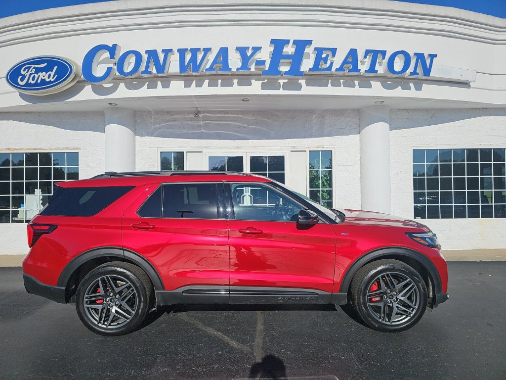 Used 2025 Ford Explorer ST-Line w/ ST-Line Street Pack AWD/4WD image 1