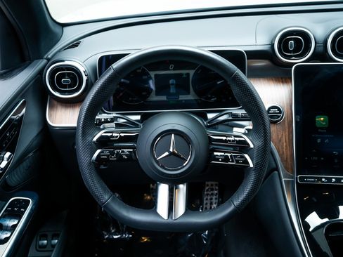 Used 2025 Mercedes-Benz GLC 350e 4MATIC w/ AMG Line image 11