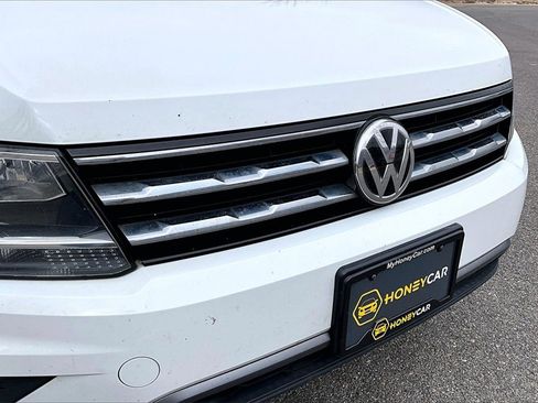 Used 2019 Volkswagen Tiguan SE image 30