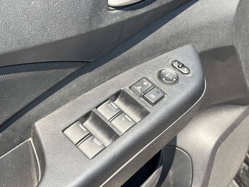 Used 2015 Honda CR-V LX image 13