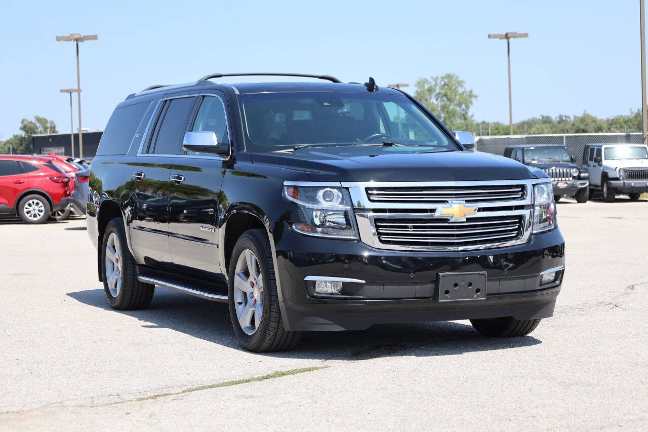 Used 2016 Chevrolet Suburban LTZ AWD/4WD image 4