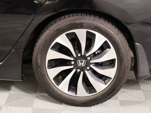 Used 2017 Honda Accord Touring image 20