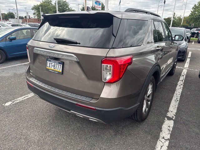 Used 2021 Ford Explorer XLT w/ Equipment Group 202A RWD image 11