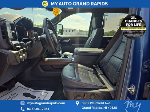 Used 2024 Chevrolet Silverado 3500 High Country w/ Technology Package AWD/4WD image 6