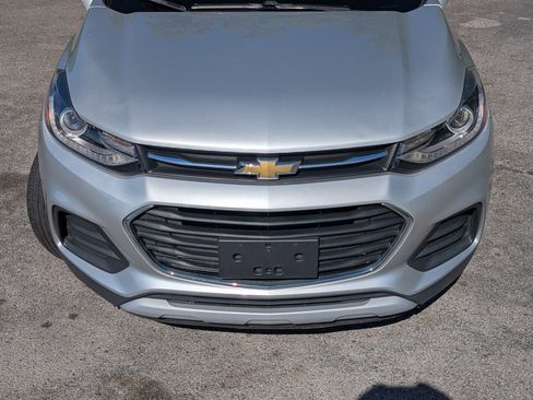 Used 2019 Chevrolet Trax LT image 12