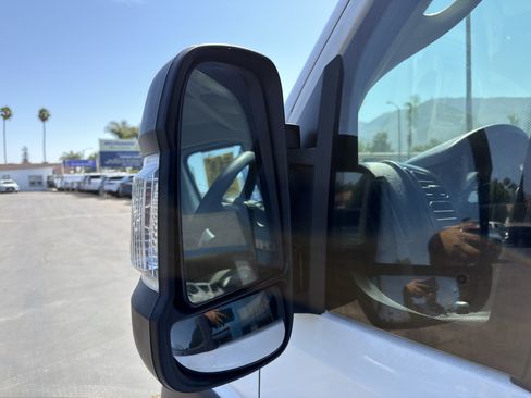 Used 2025 RAM ProMaster 2500 w/ Convenience Group FWD image 34