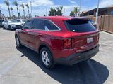 Used 2023 Kia Sorento LX image 2