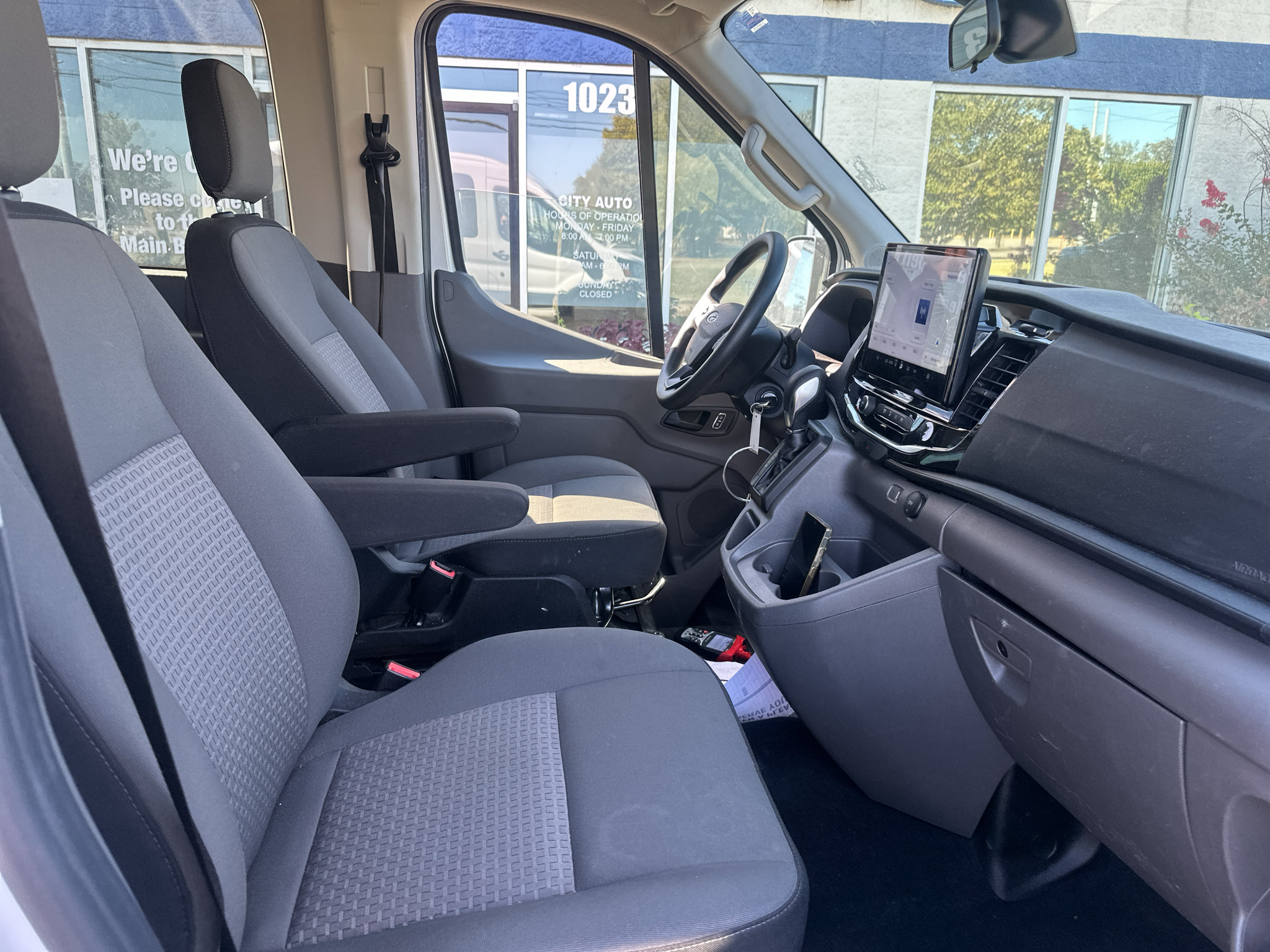 Used 2024 Ford Transit 350 XLT RWD image 10