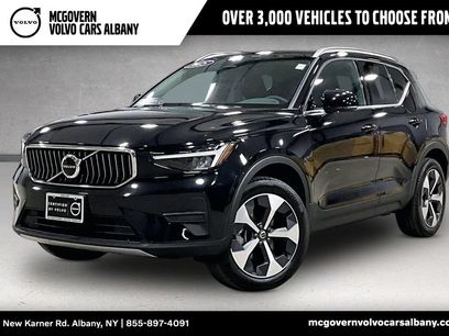 Certified 2025 Volvo XC40 B5 Core w/ Protection Package Premier